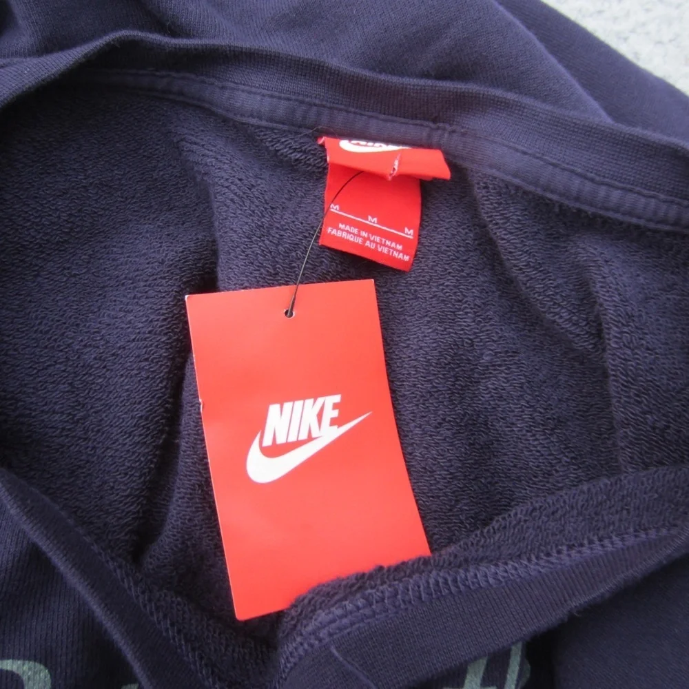 Nike Sweatshirt Womens M Deep Purple Fleece Sportswear Run With the Original‎